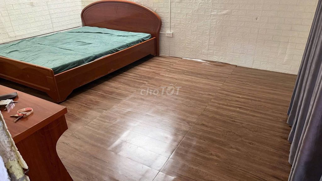 Phòng trọ Thái Thịnh, Đống Đa, giá 3tr, điện nước giá dân
