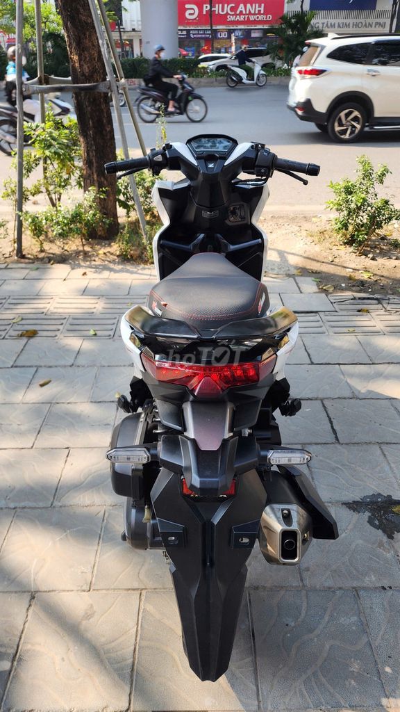 Honda Vario 125 2018 Trắng Đã sử dụng. Mua bán Xe máy tại Quận Cầu Giấy Hà Nội được đăng bởi iMotorbike Hà Nội hình 5