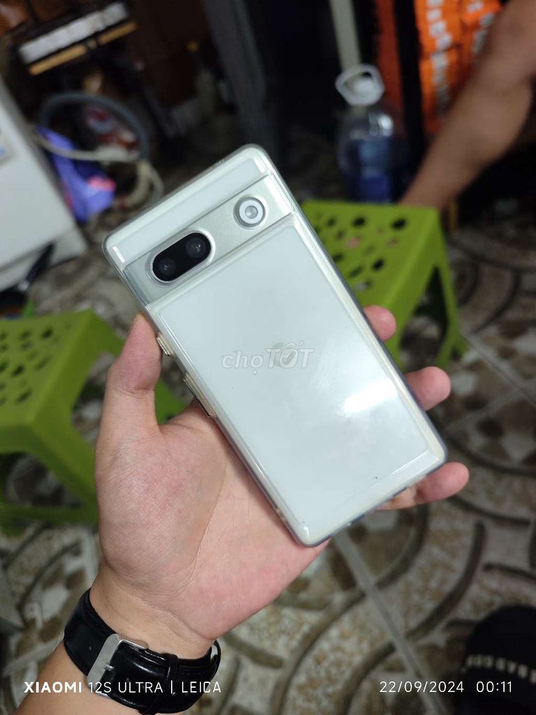 Pixel 7a quốc tế trắng