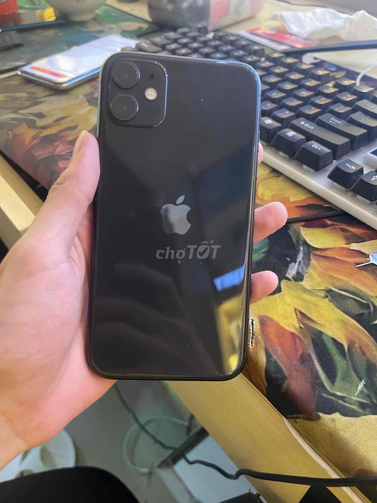 Apple iPhone 11 64GB Đen Like New. Mua bán Điện thoại tại Quận Bắc Từ Liêm Hà Nội được đăng bởi Tiến Hùng hình 1