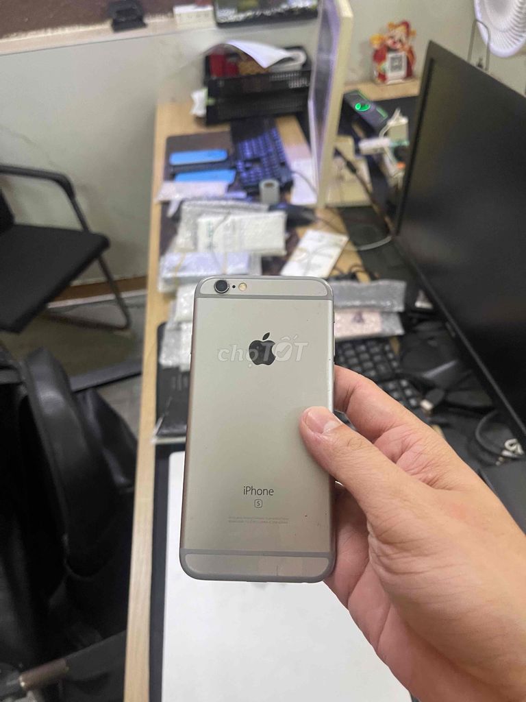 Apple iPhone 6S Bạc còn 20 cây. Mua bán Điện thoại tại Quận Cẩm Lệ Đà Nẵng được đăng bởi Sim Số Đại Tài hình 1
