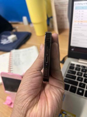 13 pro lock màu đen 128gb. Mua bán Điện thoại tại Quận Hoàng Mai Hà Nội được đăng bởi Quang Huy