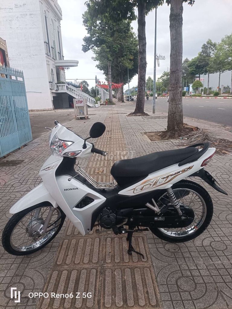 Honda Wave 2022 Trắng. Mua bán Xe máy tại Thành phố Bà Rịa Bà Rịa - Vũng Tàu được đăng bởi  THANH KIM hình 5
