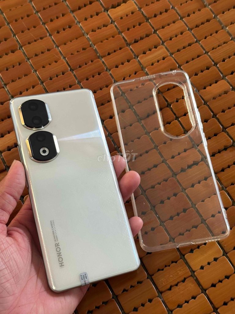 Honor 90 Pro 16/256GB Trắng zin chuẩn đẹp bán. Mua bán Điện thoại tại Thành phố Thủ Dầu Một Bình Dương được đăng bởi Hoàng hải hình 1