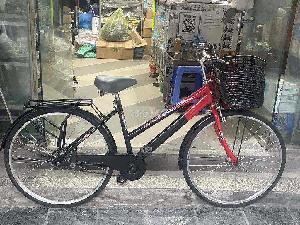 Xe đạp cào cào xịn đi nhẹ bền tốt đủ phụ kiện. Mua bán Xe đạp tại Quận Hai Bà Trưng Hà Nội được đăng bởi dung 50 thịnh yên hình 1