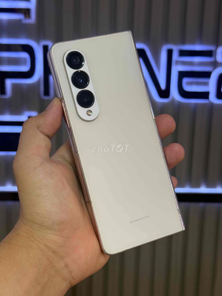 Samsung Z Fold 4 256GB Kem. Mua bán Điện thoại tại Quận 3 Tp Hồ Chí Minh được đăng bởi Phone2Hand hình 1