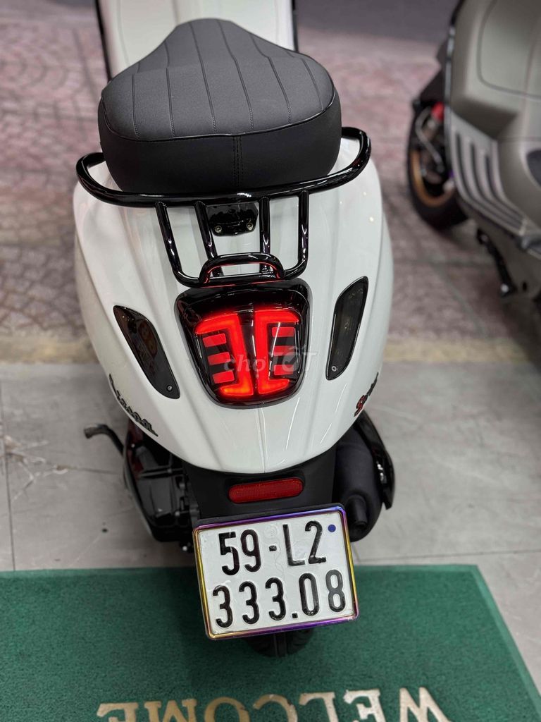 Vespa ABS iGet  modell lét 2 tầng trc sau. Mua bán Xe máy tại Quận Phú Nhuận Tp Hồ Chí Minh được đăng bởi  vespa Nam Phương hcm  hình 4