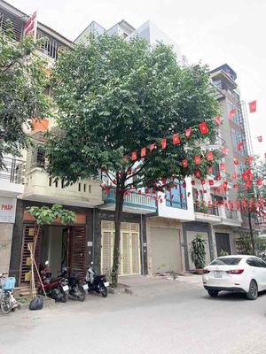 Townhouse 65 m² · 5 bed · Đường Khuất Duy Tiến