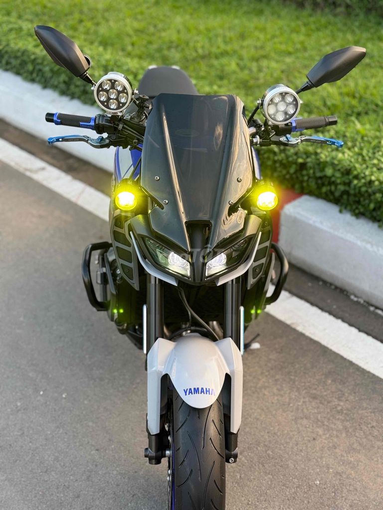 MT-09 odo 5000km siêu mới 1 chủ mua thùng. Mua bán Xe máy tại Quận Bình Thạnh Tp Hồ Chí Minh được đăng bởi Nguyễn Khải Nguyên hình 2