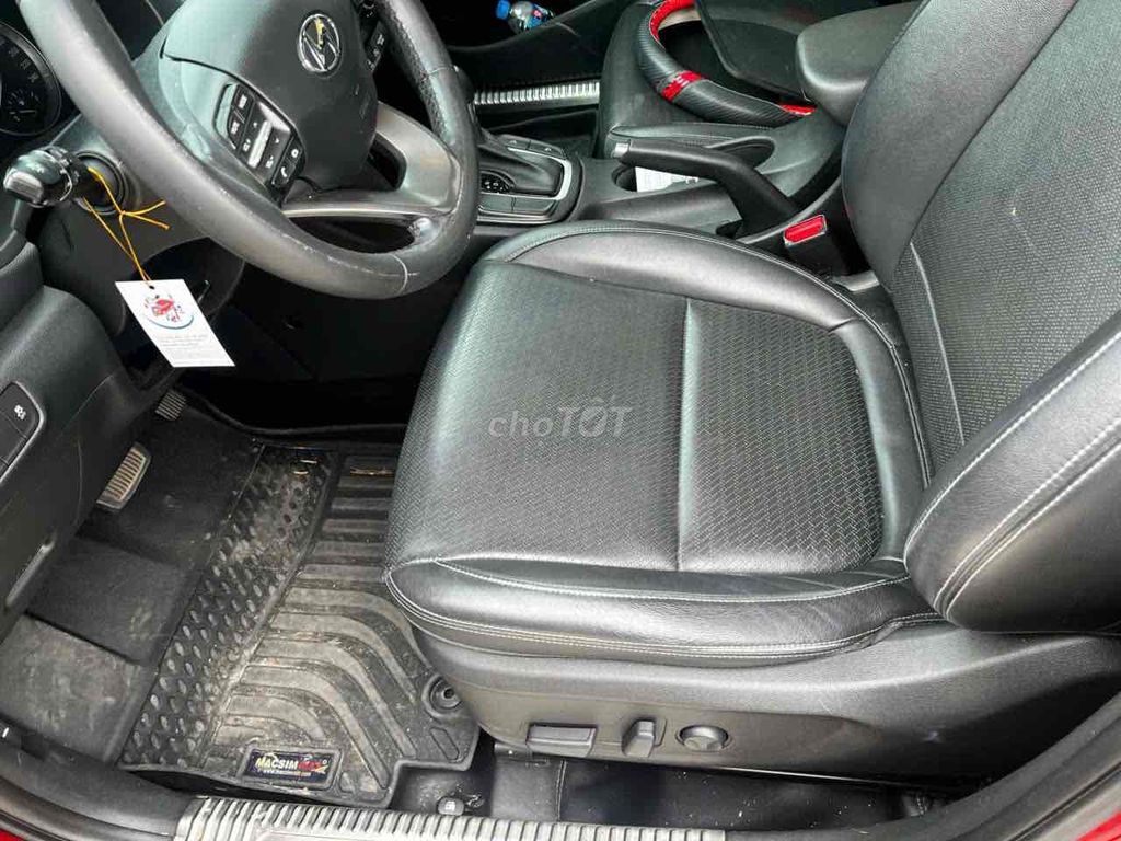 Hyundai Kona 2020 2.0 ATH Красный 90000 км