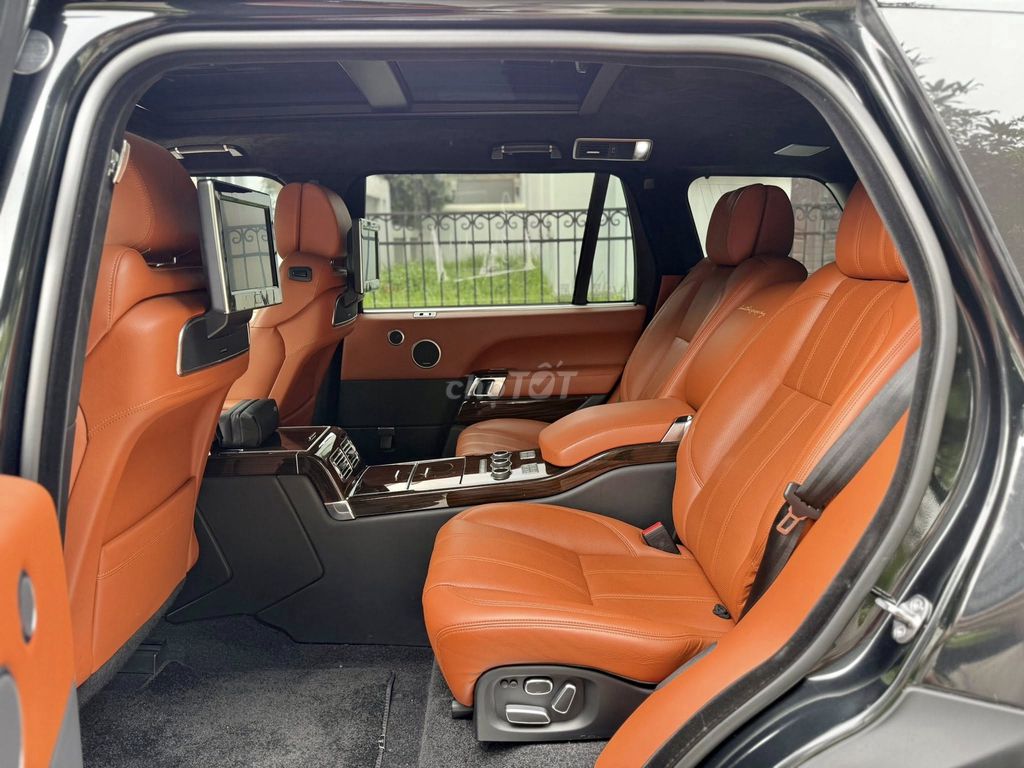 RANGE ROVER AUTOBIOGRAPHY LWB 5.0 2014 Bản 4 Chỗ. Mua bán Ô tô tại Quận Tây Hồ Hà Nội được đăng bởi Nguyễn Hoàng Sơn hình 8