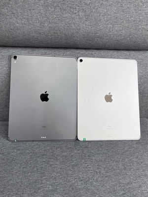 IPad Pro 12.9 2018 64GB Wifi+ 5G IOS 12 hiếm Pin9x