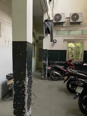 bán toà nhà trọ 3 lầu 15 phòng