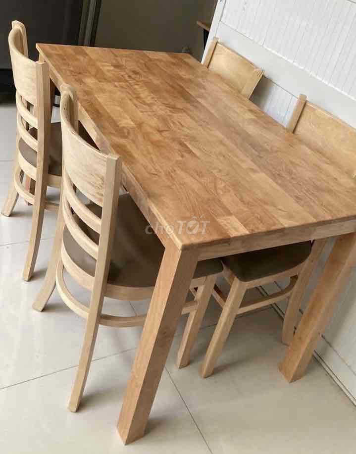 cần bán 6 bộ bàn ăn gỗ cao su mới. Mua bán Bàn ghế tại Thành phố Thủ Đức Tp Hồ Chí Minh được đăng bởi Đồ cũ Phương Vy hình 1