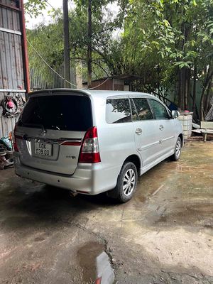Toyota Innova 2014 -2.0E xe Chuẩn gia đình xịn. Mua bán Ô tô tại Thị xã Tân Uyên Bình Dương được đăng bởi oto bay quynh 