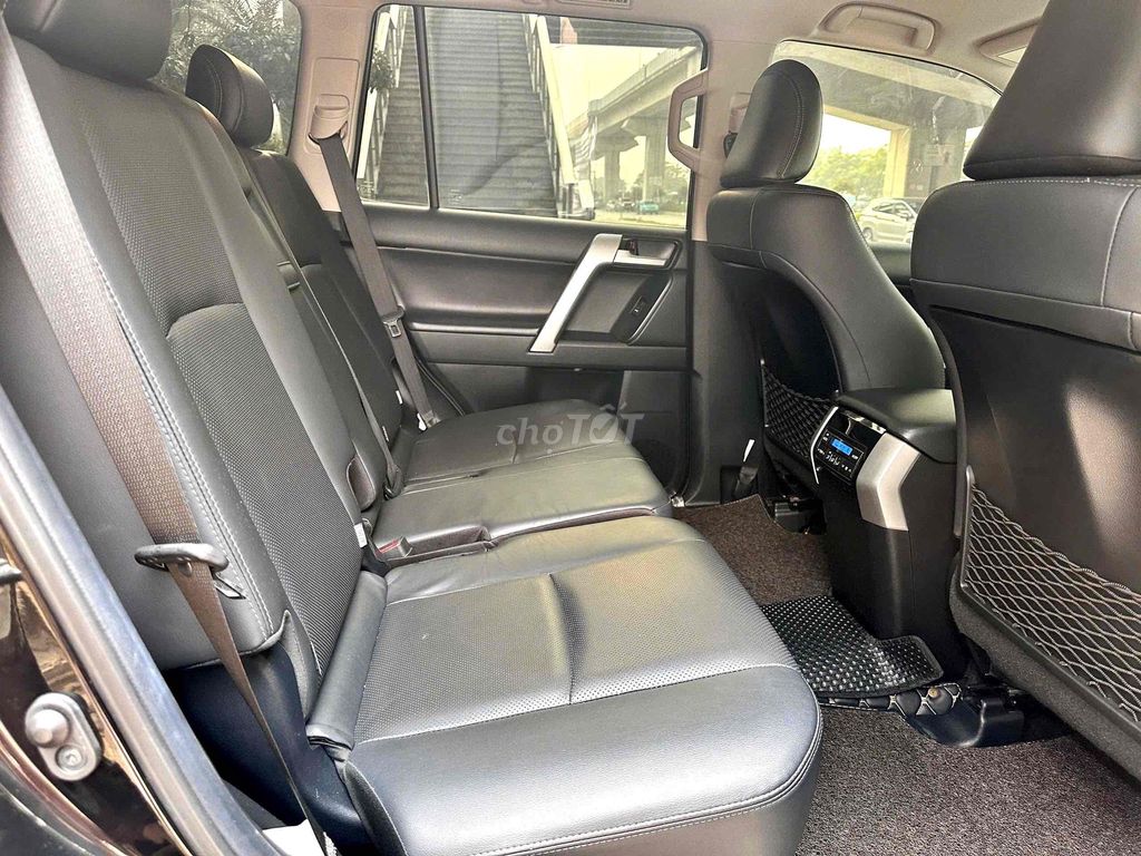Toyota Hà Đông bán Prado 2021 2.7VX 4v5 km. Mua bán Ô tô tại Quận Hà Đông Hà Nội được đăng bởi Toyota Hà Đông Tsure hình 4