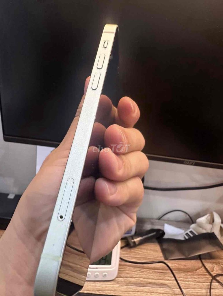 Apple iPhone 12 128GB Bạc Đã dùng. Mua bán Điện thoại tại Thành phố Nam Định Nam Định được đăng bởi Trung hình 1