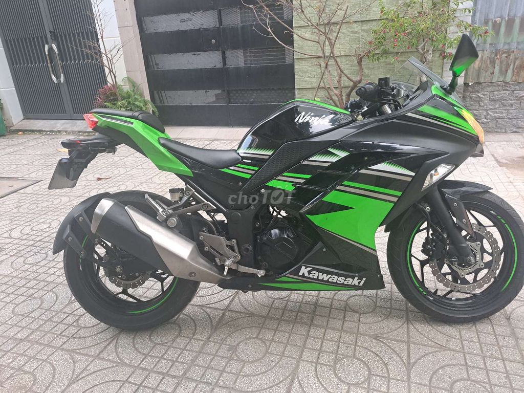 Bán Kawasaki Ninja 300 Xe lướt mới 95% 1 đời chủ