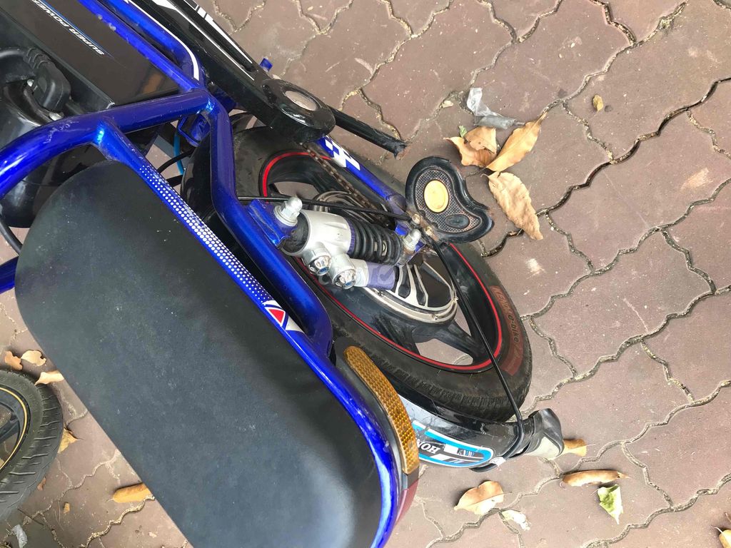 Bán xe đạp điện Honda likenew, 5tr8. Mua bán Xe điện tại Thành phố Thủ Dầu Một Bình Dương được đăng bởi Trần Đức hình 3