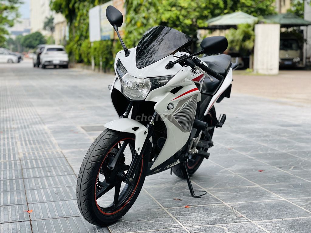 Honda CBR 150 Trắng Nhập Thái 2018 Biển 29. Mua bán Xe máy tại Quận Nam Từ Liêm Hà Nội được đăng bởi TÙNG LÂM hình 6