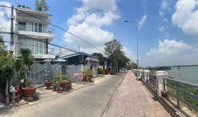 SIÊU PHẨM MẶT TIỀN BỜ KÈ NGUYỄN DU – VIEW SÔNG. Mua bán nhà ở tại Thành phố Long Xuyên An Giang được đăng bởi Chim Thái Ngọc BĐS