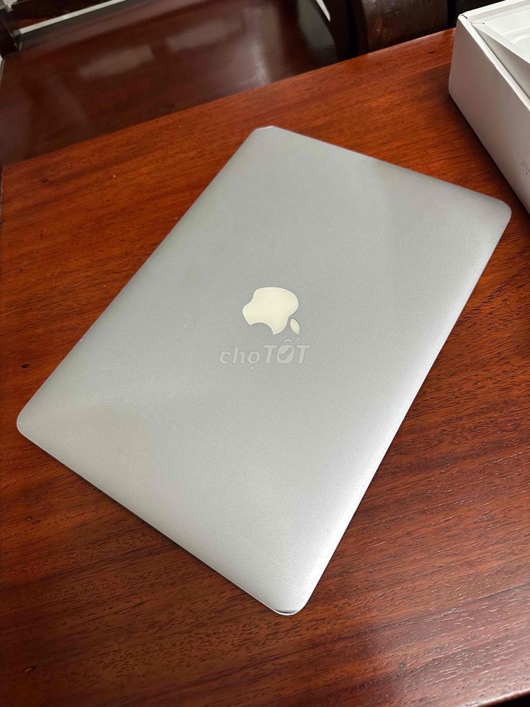 Apple MacBook Air A1466 Bạc 2012. Mua bán Laptop tại Quận Bình Tân Tp Hồ Chí Minh được đăng bởi Minh khánh hình 1