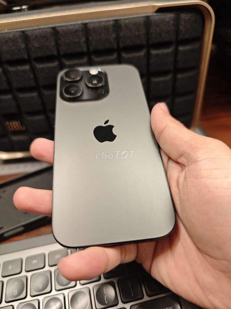 Apple iPhone 16 Pro 128GB Titan đen. Mua bán Điện thoại tại Quận 12 Tp Hồ Chí Minh được đăng bởi Phan Thế Khương hình 1