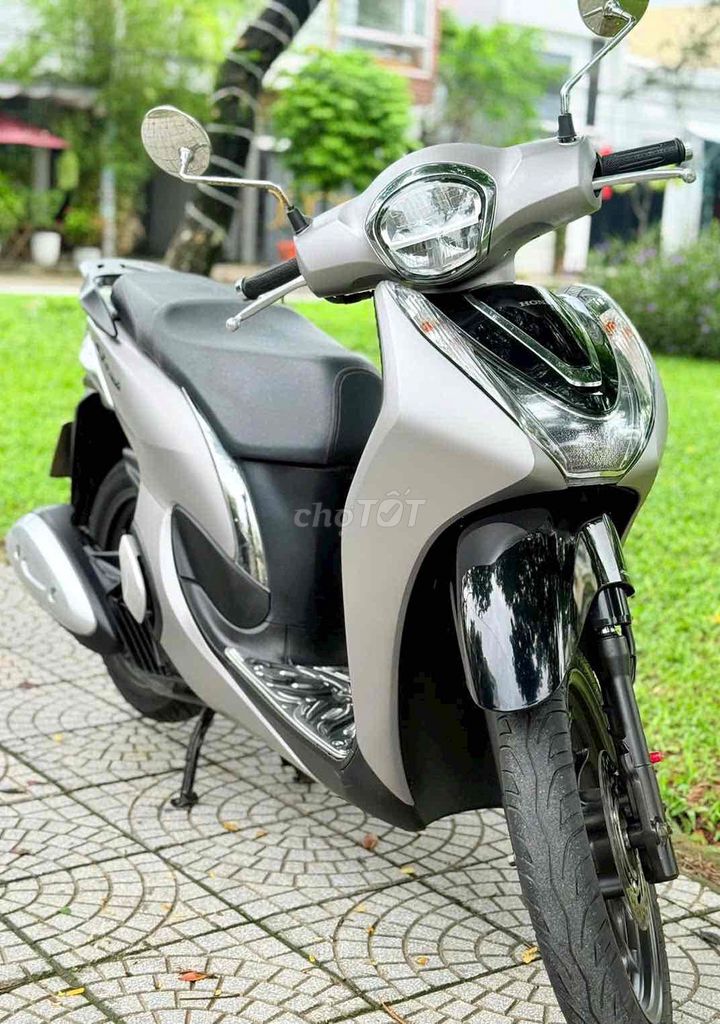 Honda SH Mode ABS Вьетнам серебристый