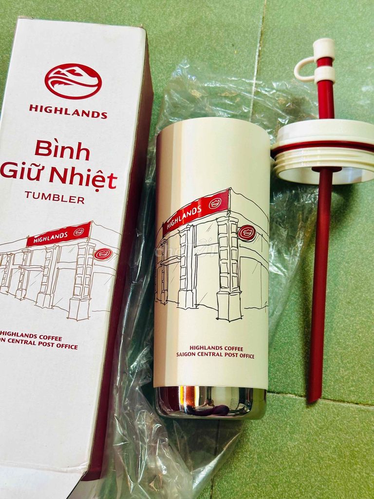Bình giữ nhiệt Highlands mới 100%. Mua bán Dụng cụ nhà bếp tại Thành phố Thủ Đức Tp Hồ Chí Minh được đăng bởi Phú Quý hình 1