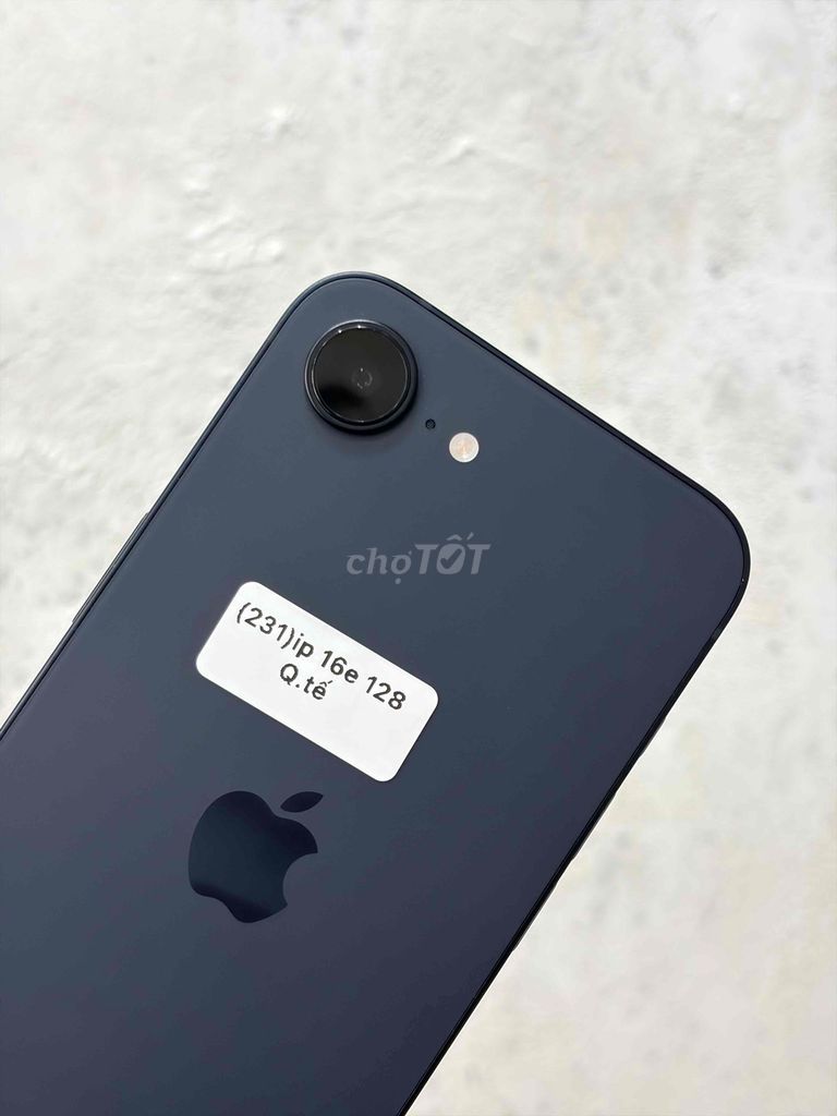 iPhone 16E 128GB Đen Mỹ Like New 1 lần sạc giá rẻ. Mua bán Điện thoại tại Quận 10 Tp Hồ Chí Minh được đăng bởi Nguyễn Quang Huy hình 1