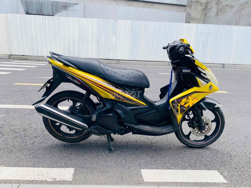 Yamaha Nouvo 5 Vàng đen. Mua bán Xe máy tại Quận 12 Tp Hồ Chí Minh được đăng bởi Luật hình 5