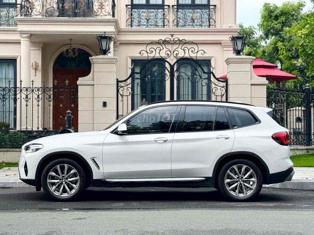 BMW X3 2022 sDrive20i - 30000 km cực chất. Mua bán Ô tô tại Quận 7 Tp Hồ Chí Minh được đăng bởi Hoàng Trung hình 4