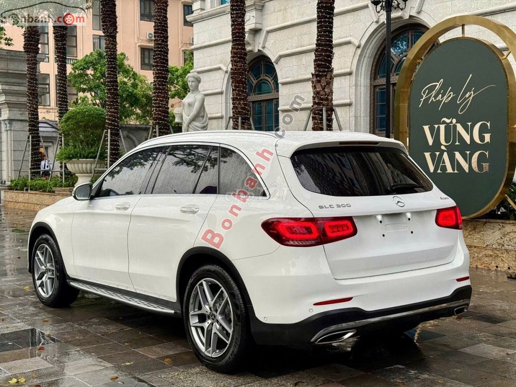 Xe Mercedes Benz GLC 300 4Matic 2019. Mua bán Ô tô tại Quận Cầu Giấy Hà Nội được đăng bởi Hoàng hình 1