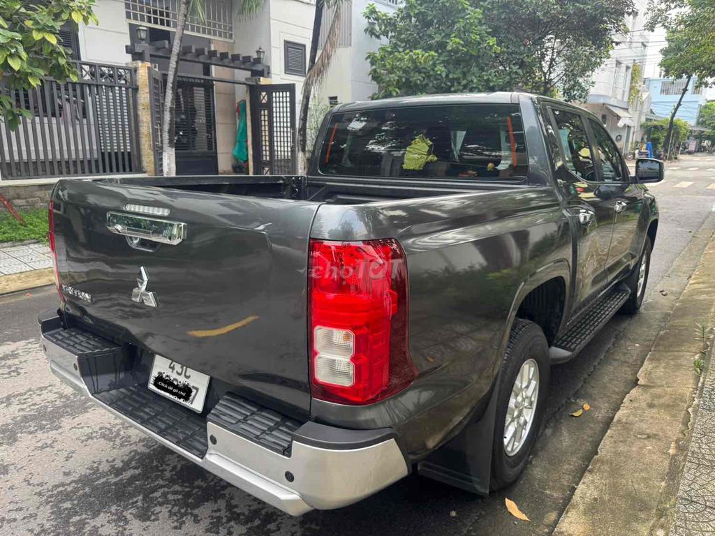 Mitsubishi Triton 2.4L GLX 4x2 AT 2024 Серый