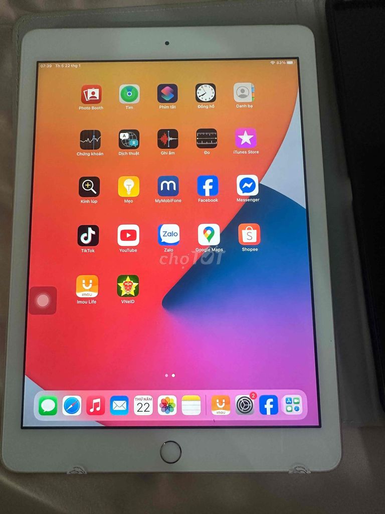 Apple iPad Gen 5 32GB 4G Vàng. Mua bán Máy tính bảng tại Huyện Thới Lai Cần Thơ được đăng bởi trần hoàng hình 1
