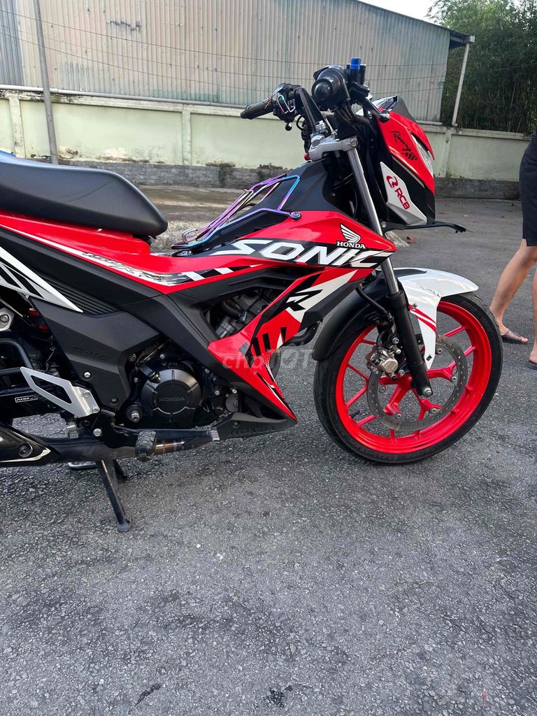 Honda Sonic 2021 Đỏ Trắng Đen ( có bán trả góp). Mua bán Xe máy tại Thành phố Thuận An Bình Dương được đăng bởi xe máy phước thịnh hình 3
