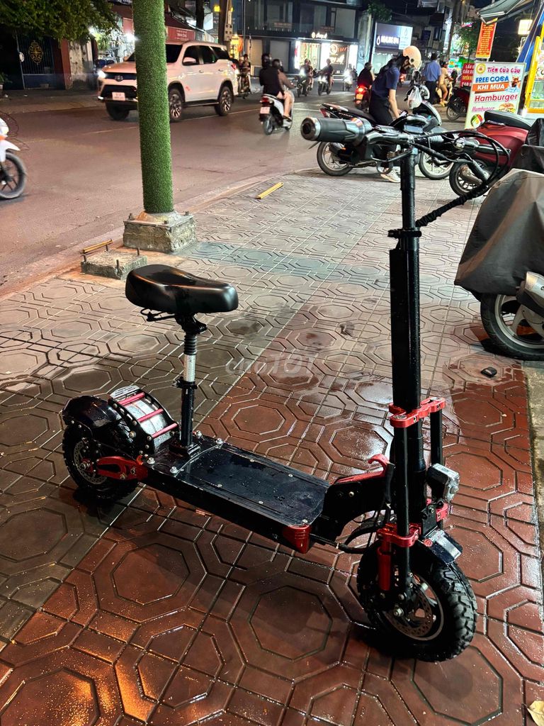 xe điện scooter seaup Q22 màu Đen, Đỏ. Mua bán Xe điện tại Thành phố Thủ Đức Tp Hồ Chí Minh được đăng bởi Tuấn Anh Lock Chấm COM hình 2