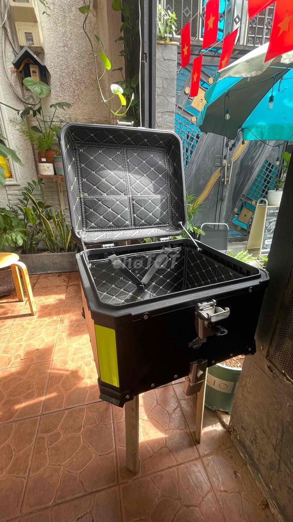 Thùng Nhôm Veta Box 55L. Mua bán Phụ tùng xe tại Quận Phú Nhuận Tp Hồ Chí Minh được đăng bởi An Nguyen hình 4