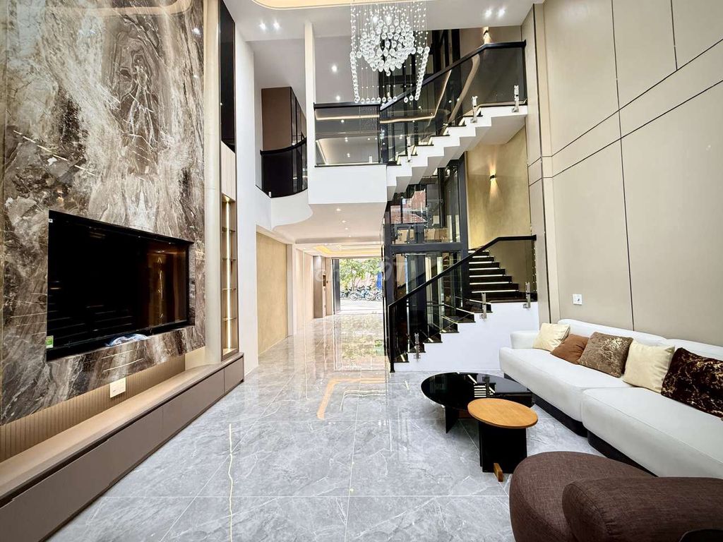 Siêu Phẩm Luxury Ngang 5M 5 Tầng Thang Máy. PN Master KDC Hà Đô River