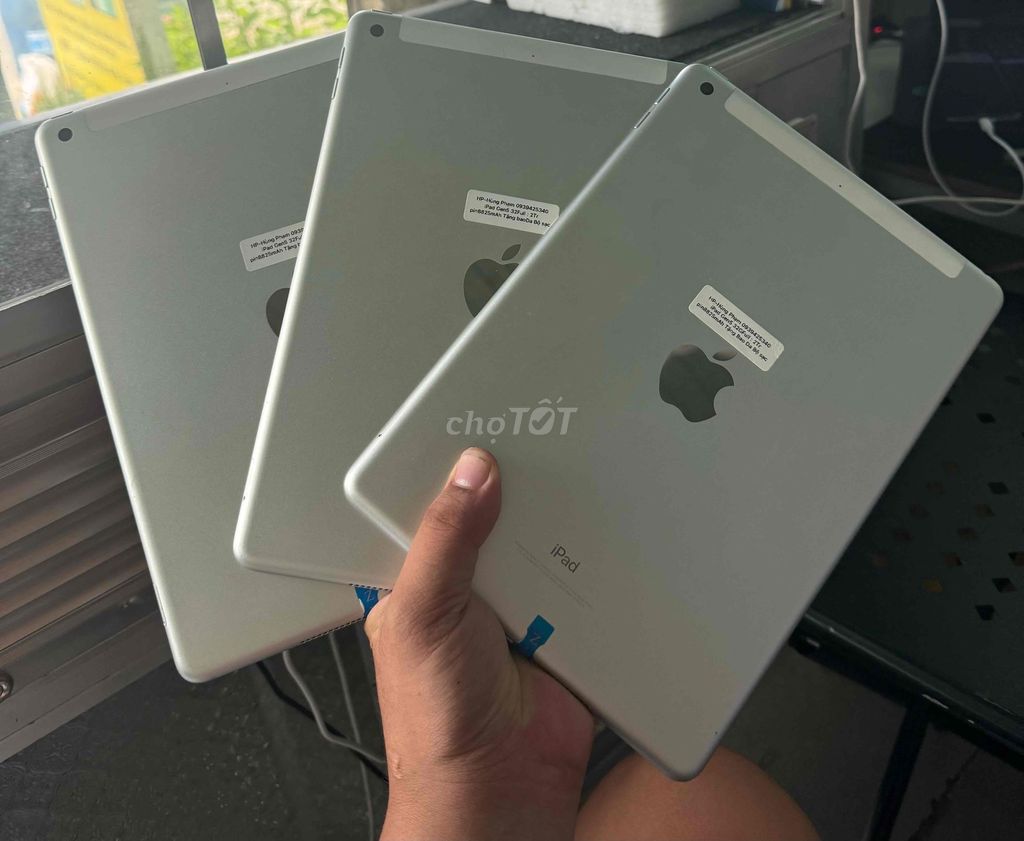 Apple iPad Gen 5 32GB Trắng WiFi + 4G. Mua bán Máy tính bảng tại Thị xã Bến Cát Bình Dương được đăng bởi hùng phạm HP hình 1