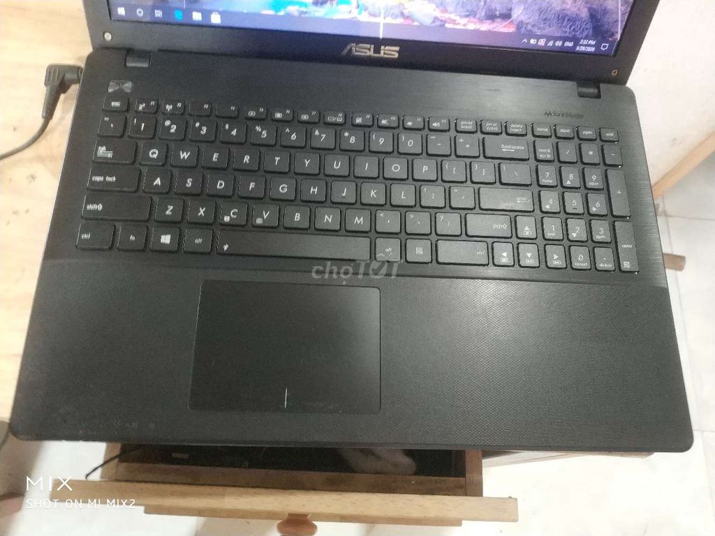 laptop Asus i5 như hình. Mua bán Laptop tại Thành phố Thủ Dầu Một Bình Dương được đăng bởi home hình 1