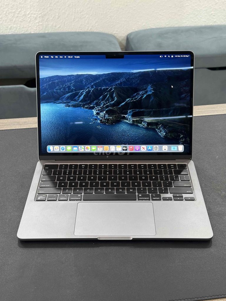 Apple Macbook Air M2 13 16GB/256GB Xám 98.5%. Mua bán Laptop tại Quận Tân Bình Tp Hồ Chí Minh được đăng bởi Ngô Thành hình 1