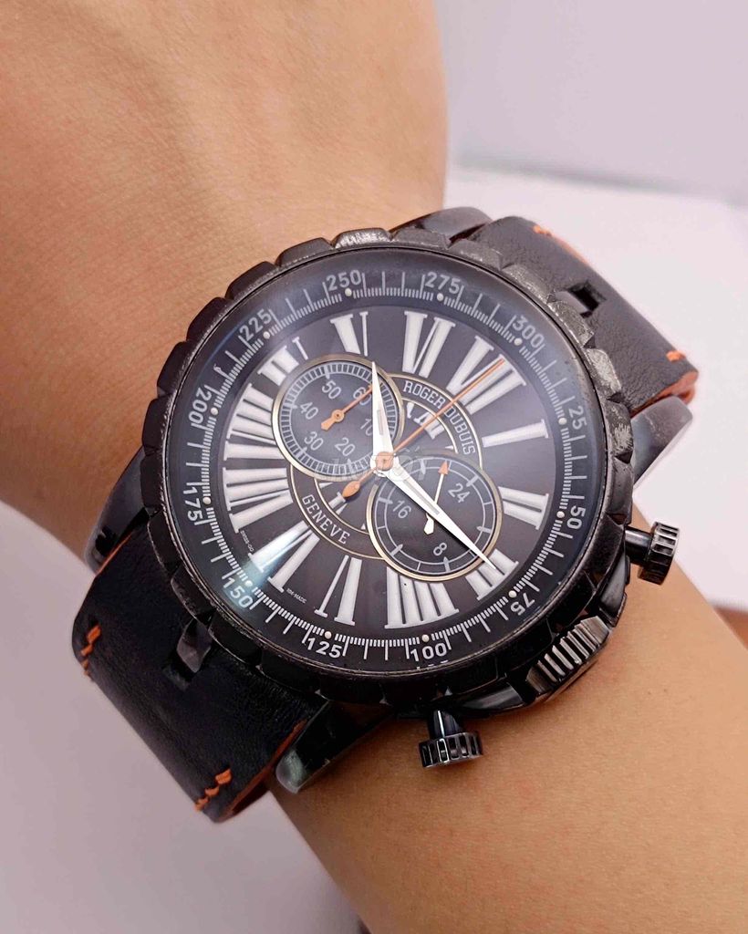 Thanh Lý Đồng Hồ Roger Dubuis Excalibur Geneve