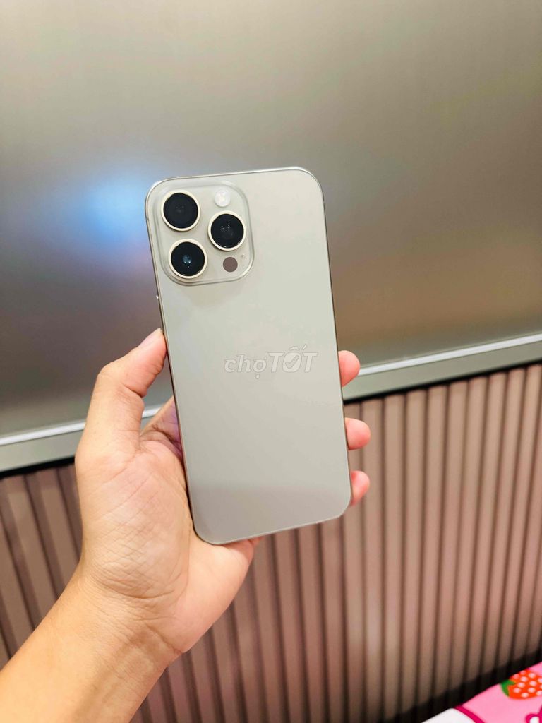 iPhone 16 Pro Max 256G Quốc Tế Full chức năng. Mua bán Điện thoại tại Quận Thanh Khê Đà Nẵng được đăng bởi Ri Phone hình 1