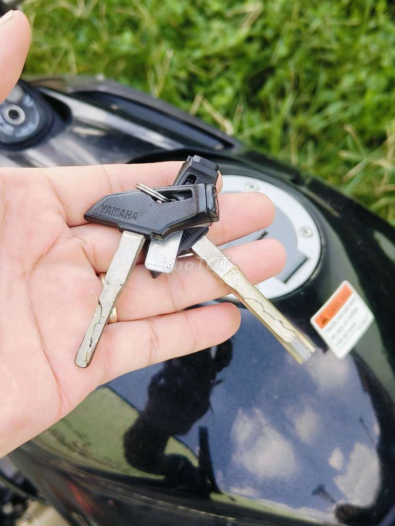 YAMAHA fz150i 2017 lốc vàng chuẩn zin đẹp. BSTP. Mua bán Xe máy tại Thành phố Thủ Đức Tp Hồ Chí Minh được đăng bởi HIỆP AN MOTO 233 QUỐC LỘ 13 CŨ HIỆP BÌNH PHƯỚC THỦ ĐỨC  hình 3