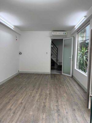 Аренда · 3 комн. · 28 м² · Quận 5, ул. Đường Cao Đạt
