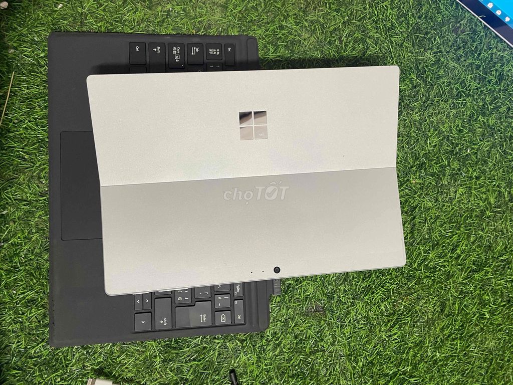 Surface Pro5 LTE