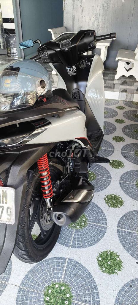 Kẹt tiền cần bán SH 160cc dk 09/2024. Mua bán Xe máy tại Huyện Cờ Đỏ Cần Thơ được đăng bởi Cát Bụi Là Ta hình 1