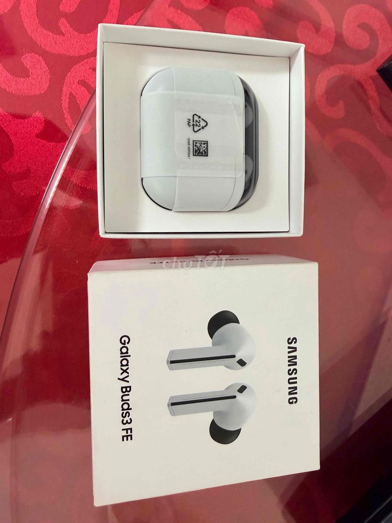Tai nghe Samsung Galaxy Buds3 FE Trắng. Mua bán Tivi, Âm thanh tại Thành phố Thủ Dầu Một Bình Dương được đăng bởi Nguyễn Chung hình 1