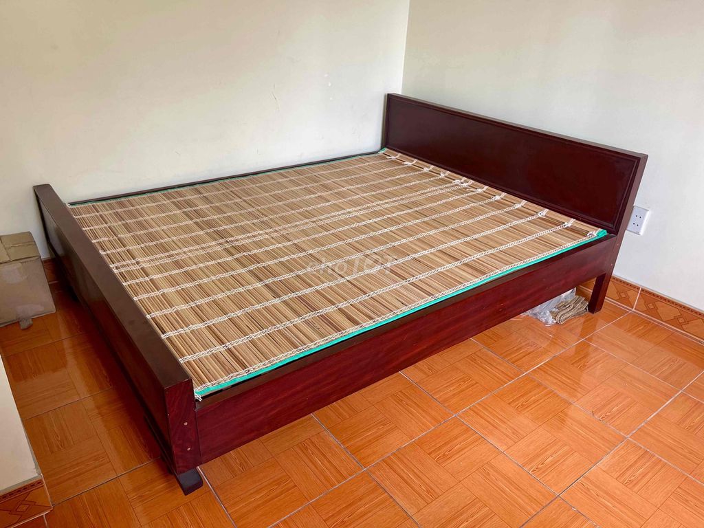 Giường gỗ lim 1m5x1m9. Mua bán Giường, chăn ga gối nệm tại Quận Kiến An Hải Phòng được đăng bởi Huy hình 1